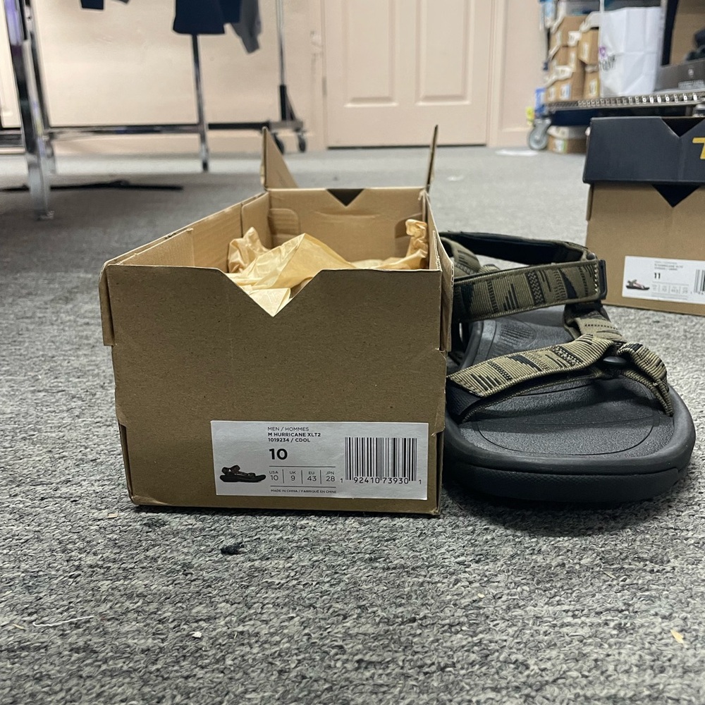 Men’s teva sandals